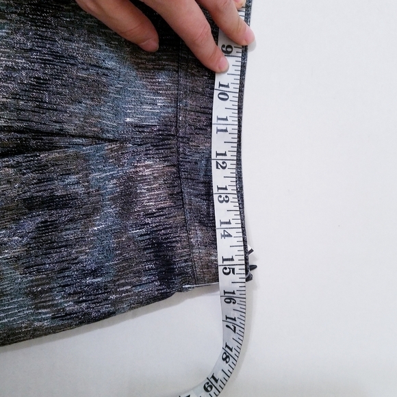 Burberry | Evening Metallic Flare‎ Skirt, size 8 - Picture 8 of 11